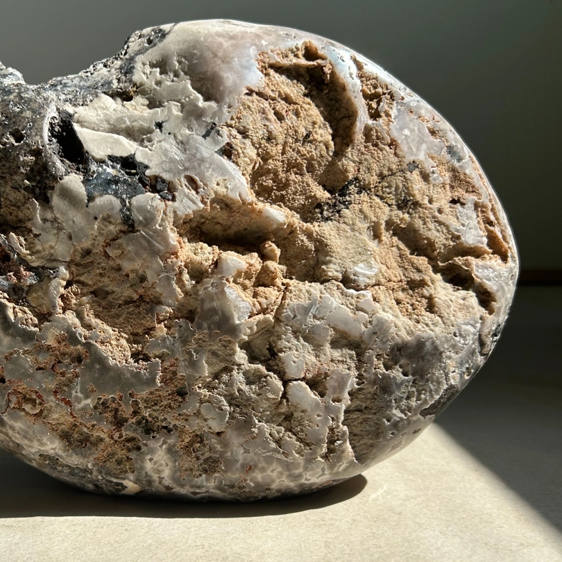 Geode di Quarzo con Calcedonio